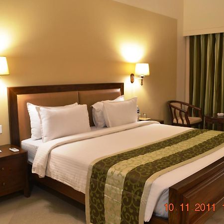 Uday Suites - The Airport Hotel Thiruvananthapuram Eksteriør bilde