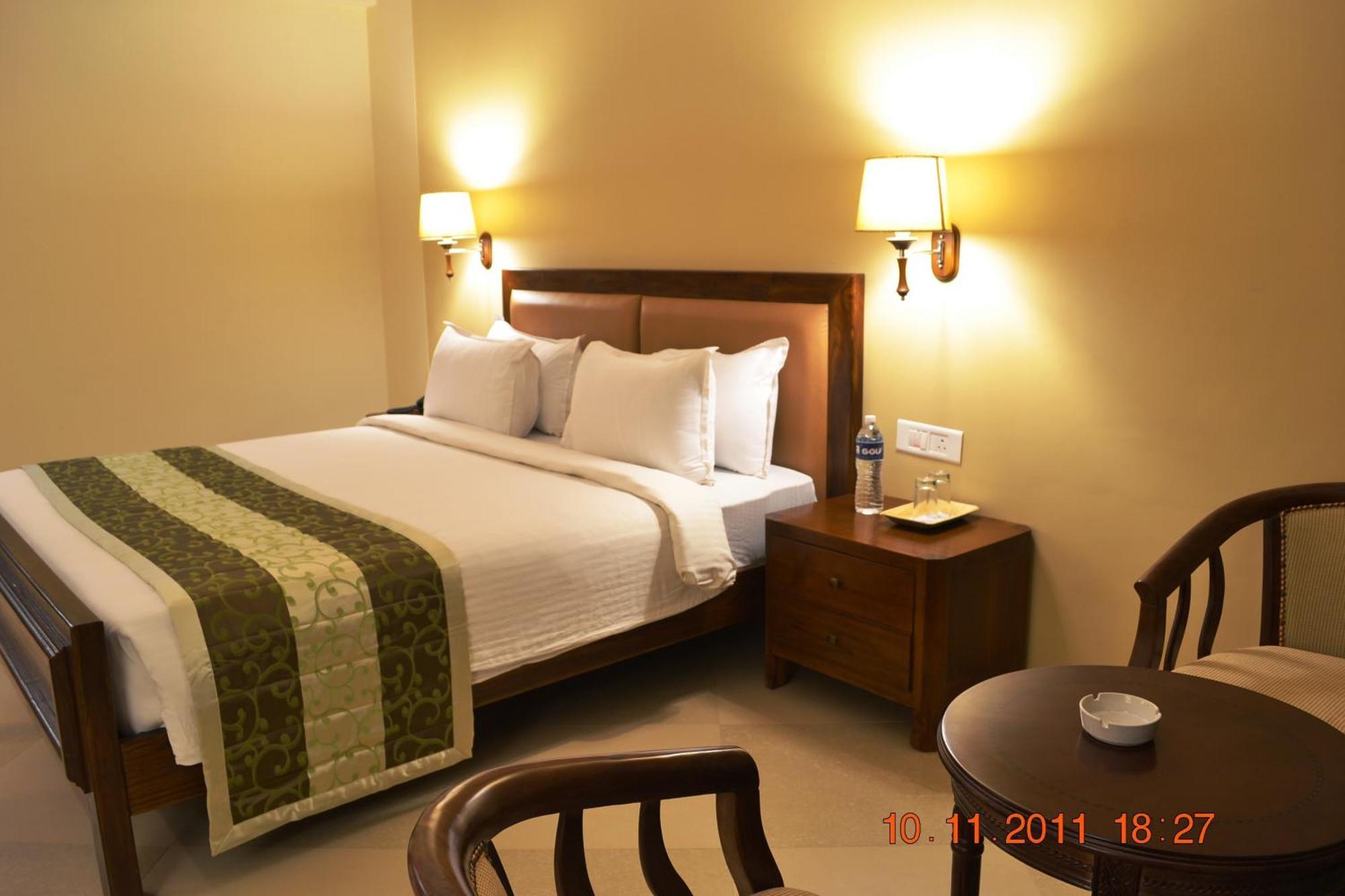 Uday Suites - The Airport Hotel Thiruvananthapuram Eksteriør bilde