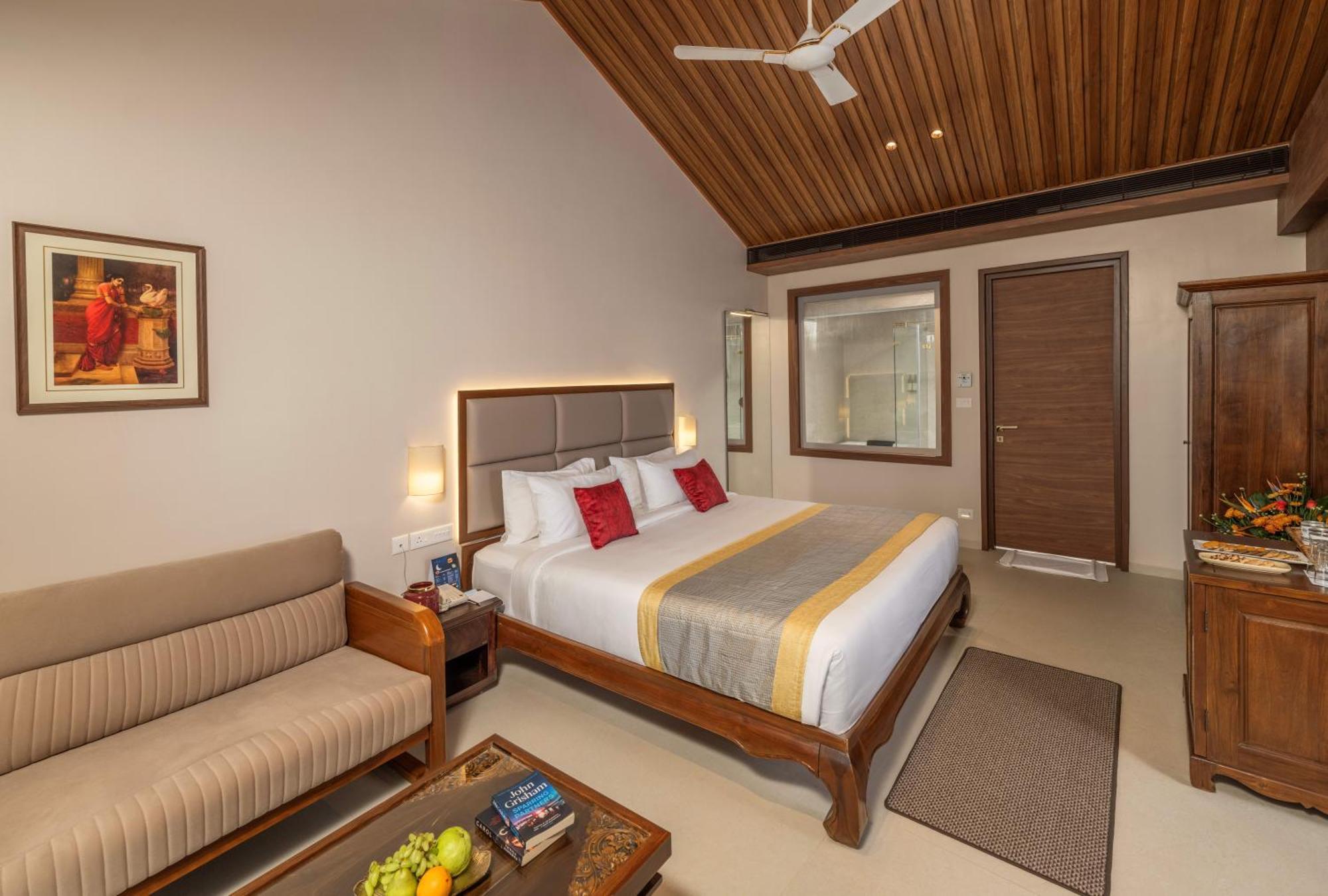 Uday Suites - The Airport Hotel Thiruvananthapuram Eksteriør bilde