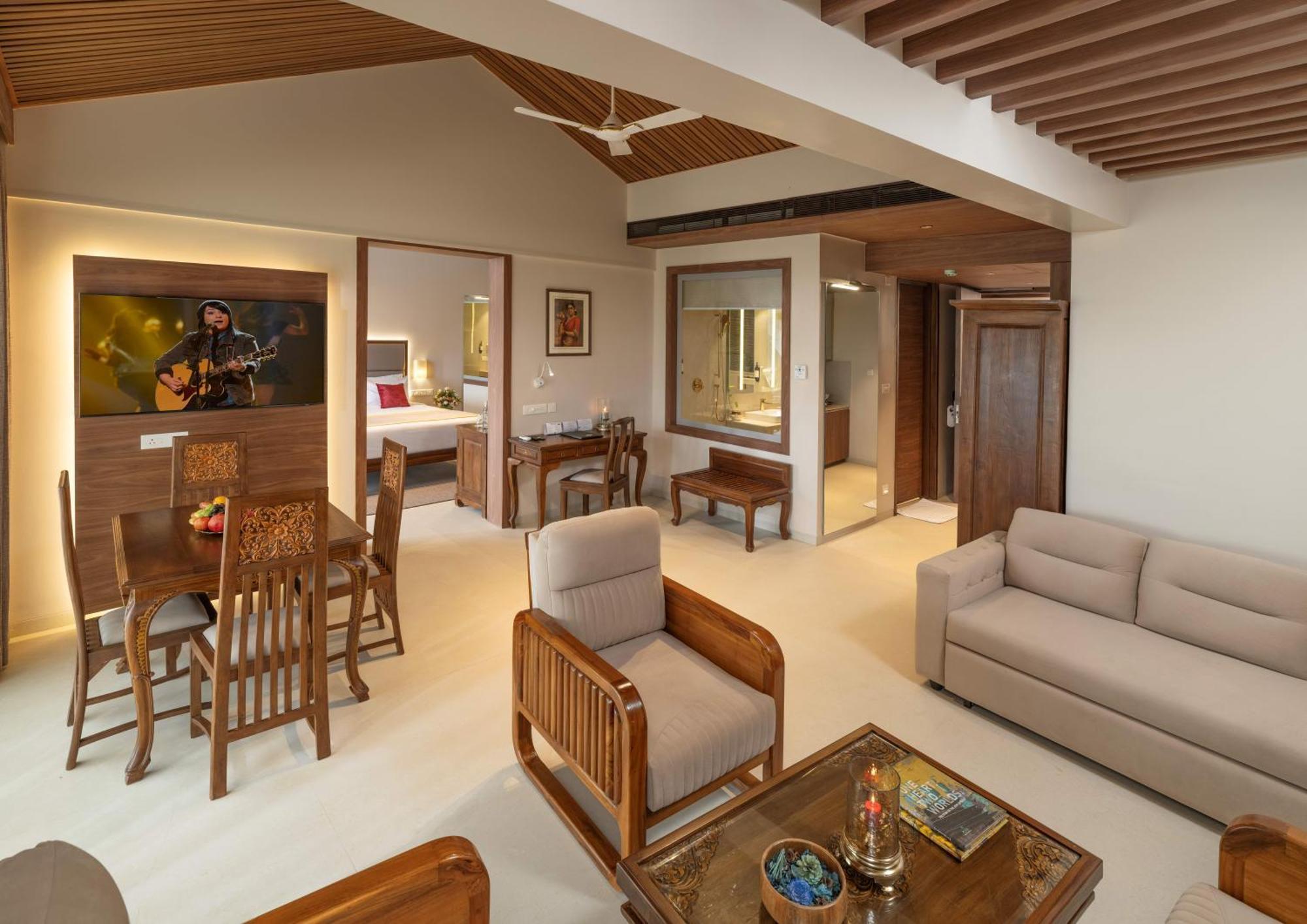 Uday Suites - The Airport Hotel Thiruvananthapuram Eksteriør bilde